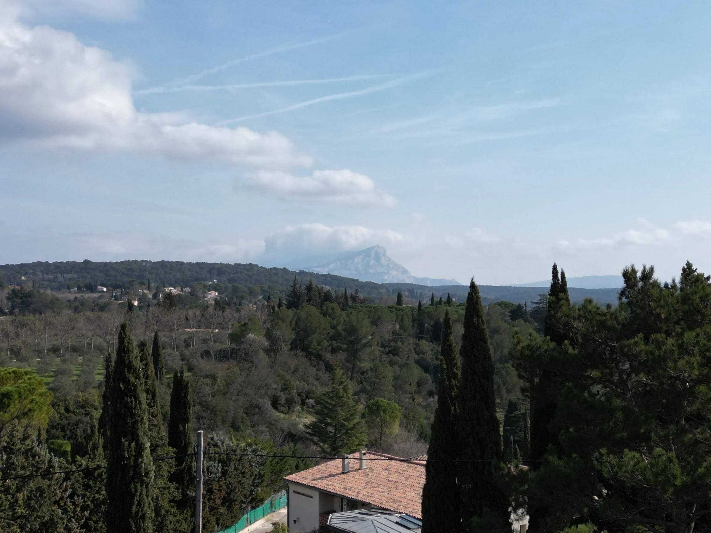 Sainte-Victoire lumière du matin